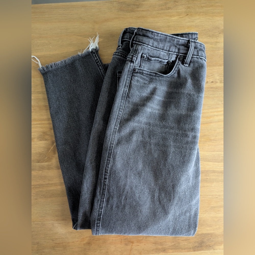 Abercrombie & Fitch Signature Collection High Rise Girlfriend Jean